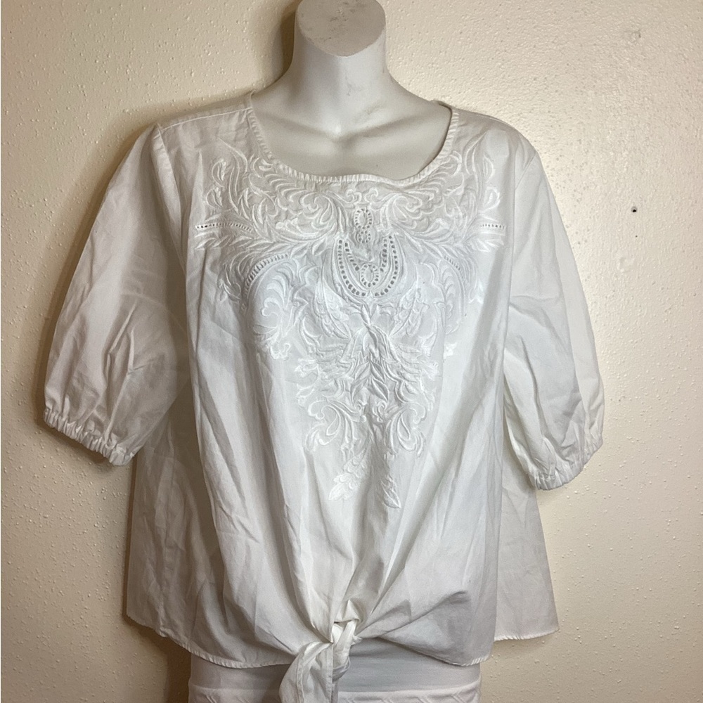 INC International Concepts Embroidered White Top Size Large